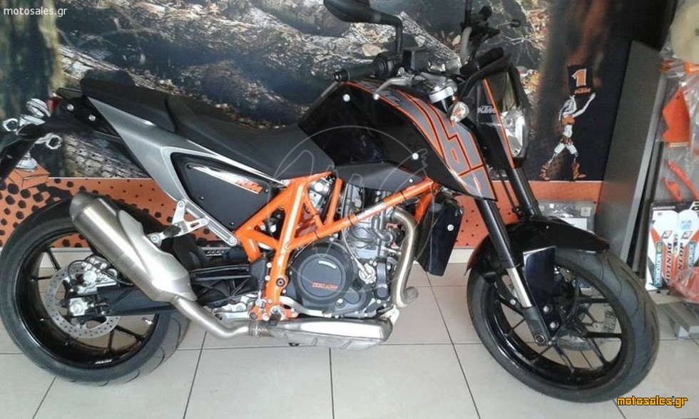 Πωλείται Καινούργιο Naked KTM 690 Duke του 2014 