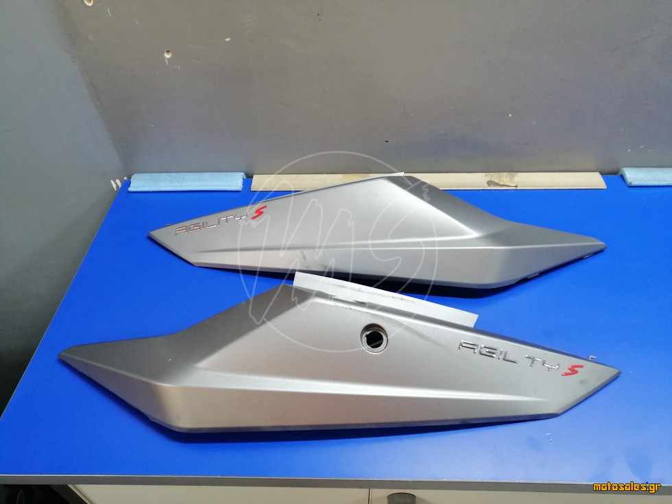 Πωλείται Μεταχειρισμένο - Καπάκι Ουράς Δεξι Kymco AGILITY S 200 E5 