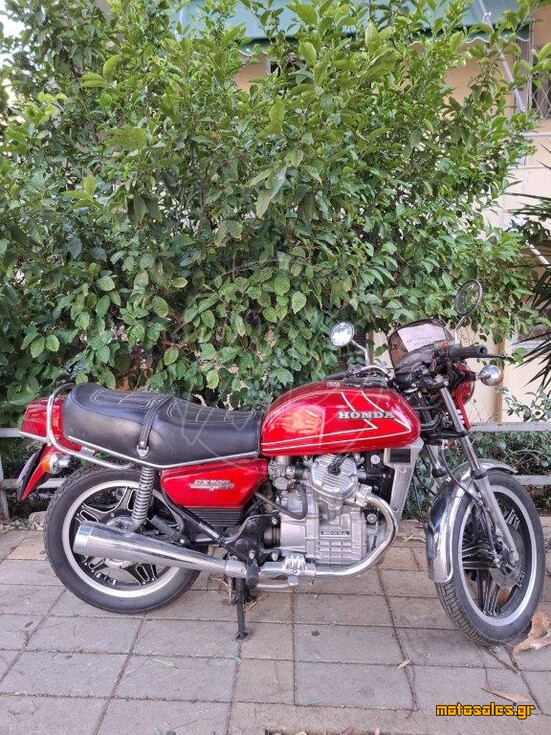 Πωλείται Μεταχειρισμένο Street Honda CX 500 του 1981 